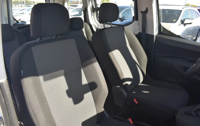 Toyota Proace City Verso cena 67800 przebieg: 150154, rok produkcji 2020 z Trzcianka małe 631